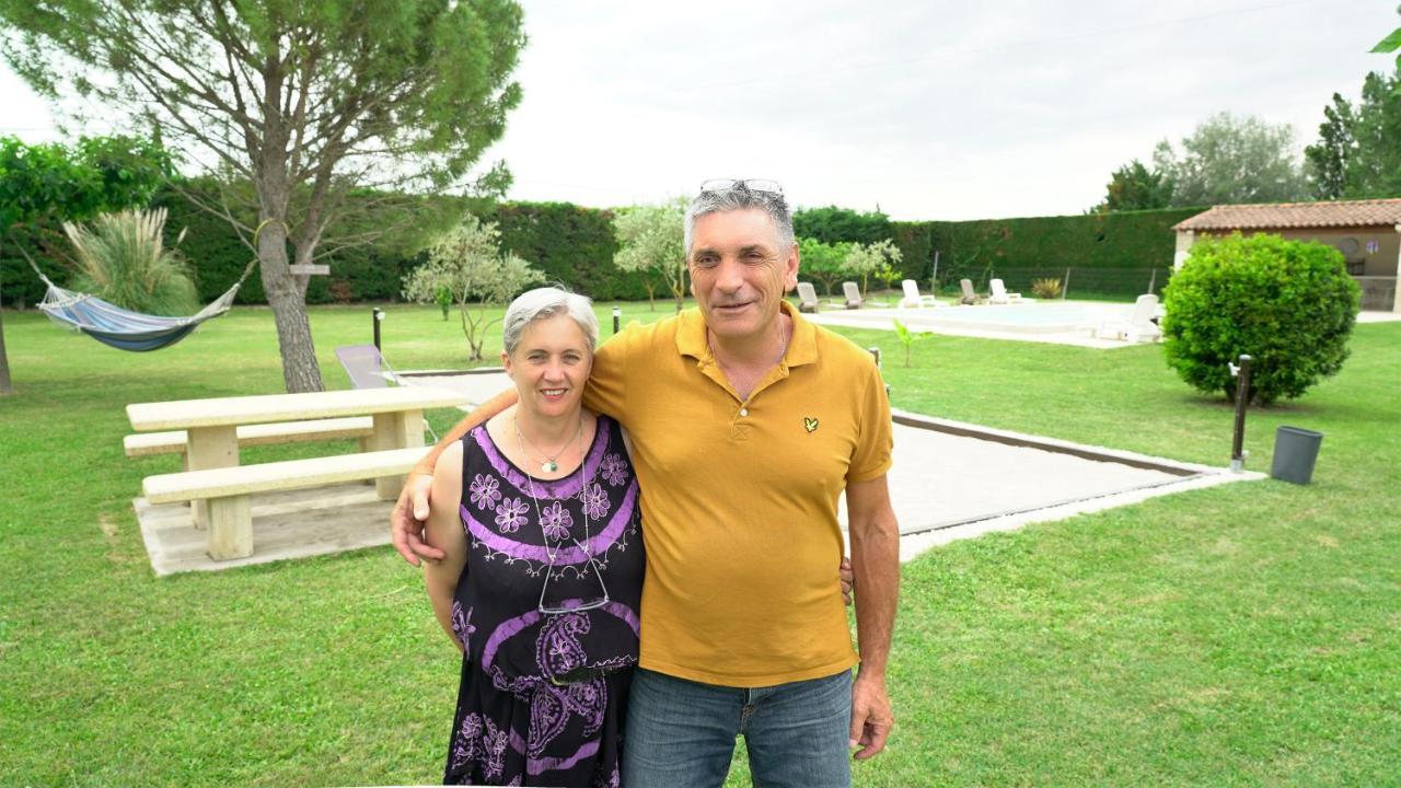 Chambres D'Hotes Le Saint Victor - Provence, Vaucluse Pernes-les-Fontaines Bagian luar foto