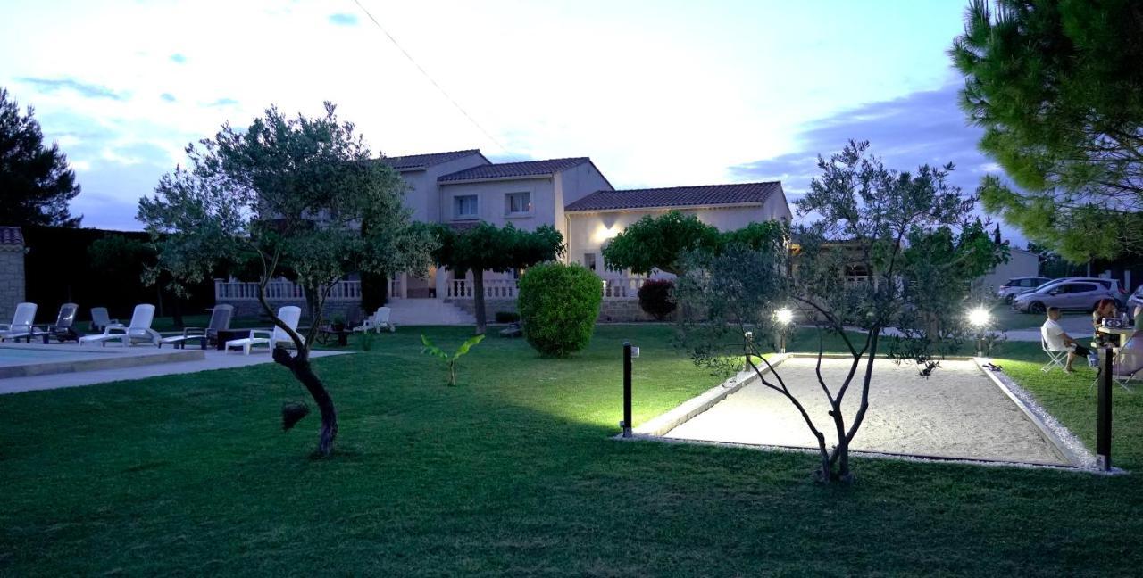 Chambres D'Hotes Le Saint Victor - Provence, Vaucluse Pernes-les-Fontaines Bagian luar foto