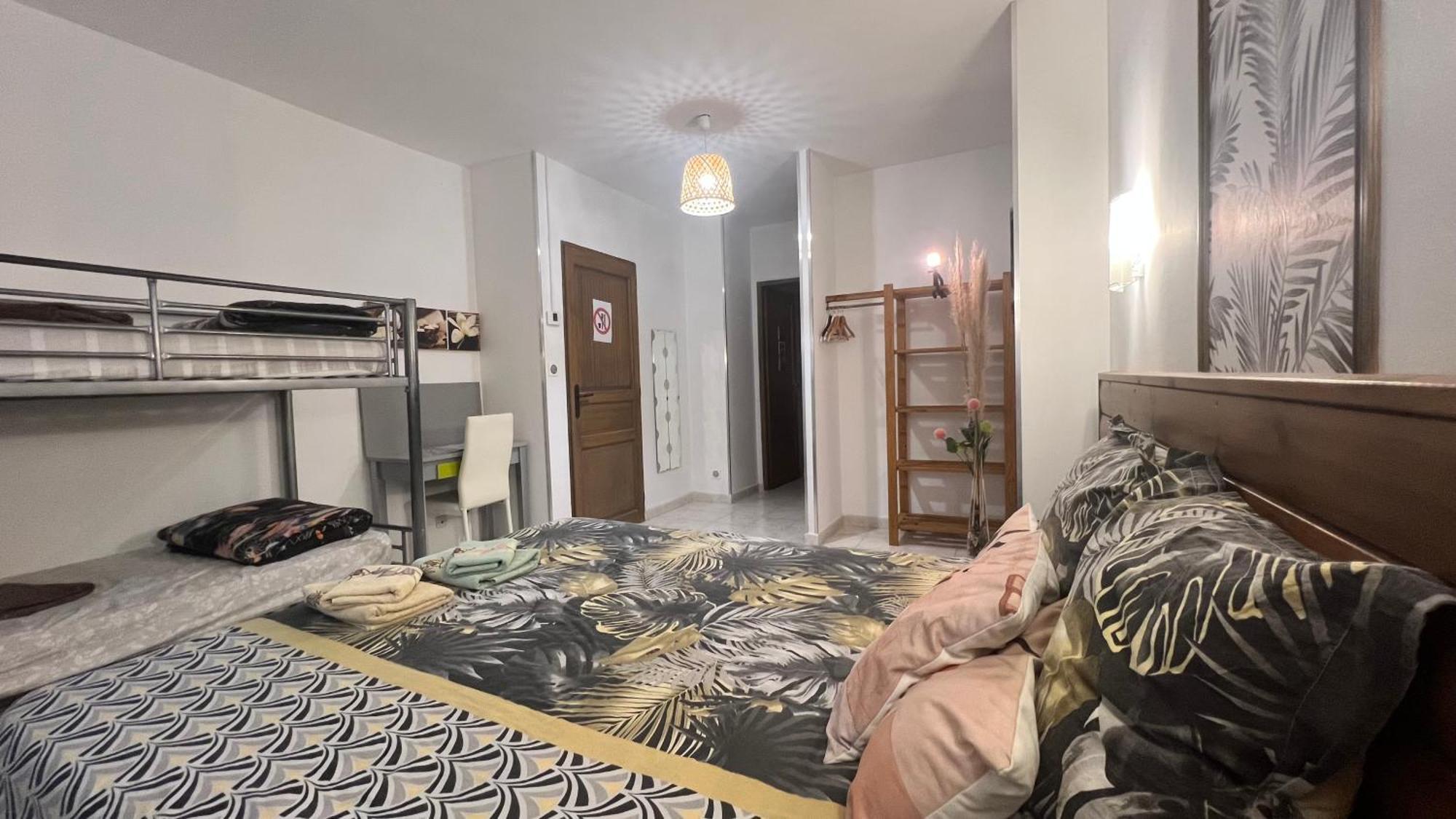 Chambres D'Hotes Le Saint Victor - Provence, Vaucluse Pernes-les-Fontaines Bagian luar foto