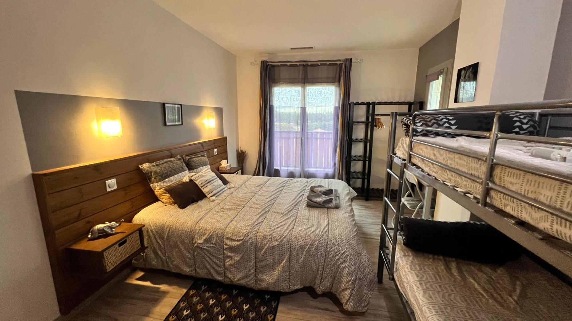 Chambres D'Hotes Le Saint Victor - Provence, Vaucluse Pernes-les-Fontaines Bagian luar foto